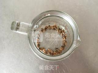 在家做一杯降温解暑鲜果茶——伴柠伴桔鲜果茶的做法步骤：3