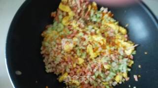 黄金炒饭的做法步骤：5