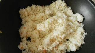 黄金炒饭的做法步骤：6