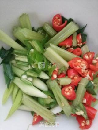 豆腐焖肉片的做法步骤：2