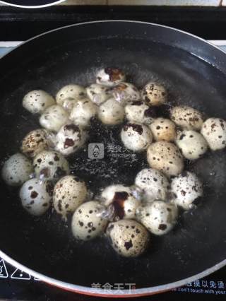 糟鹌鹑蛋的做法步骤：1