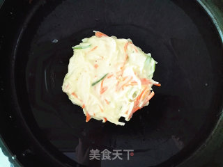 【土豆丝蛋饼】的做法步骤：4