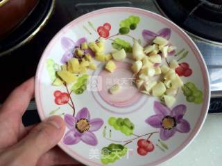 菠菜炒鸡蛋的做法步骤：4