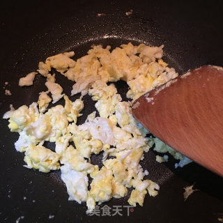 丝瓜炒鸡蛋的做法步骤：2