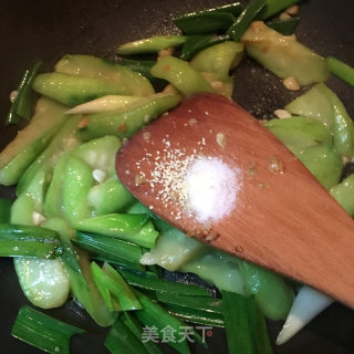 丝瓜炒鸡蛋的做法步骤：7