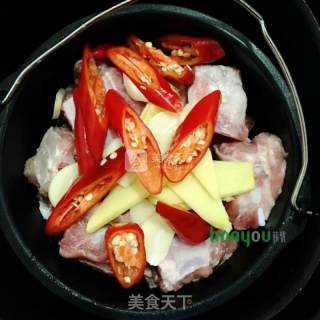 炸锅版芝麻排骨的做法步骤：1