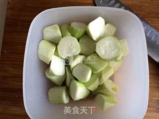 丝瓜木耳粉丝汤的做法步骤：5