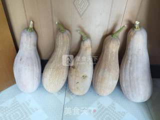 葡萄干南瓜面包的做法步骤：1