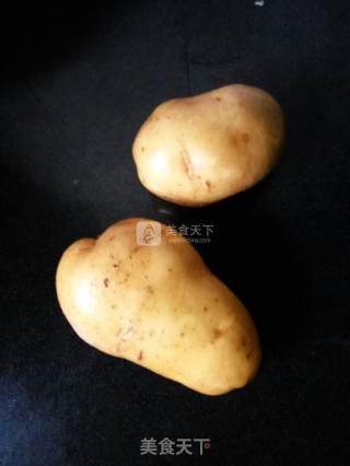 土豆丝饼的做法步骤：1