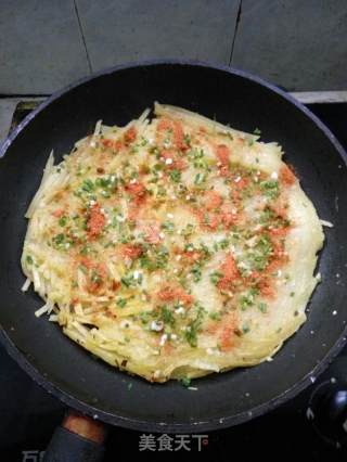 土豆丝饼的做法步骤：7