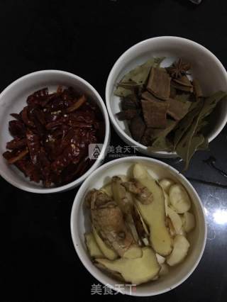 麻辣小龙虾的做法步骤：2