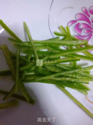 青椒土豆丝的做法步骤：2