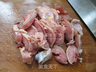 青菜腊鸡腿年糕汤的做法步骤：3