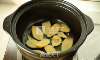 鲜香板栗红烧肉的做法步骤：2
