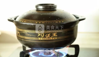 鲜香板栗红烧肉的做法步骤：5