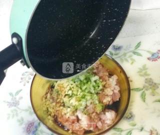 冬瓜番茄蛋饺汤的做法步骤：3