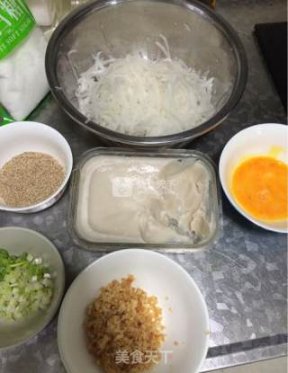 萝卜丝酥饼的做法步骤：1