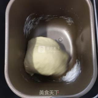 紫薯面包（面包机版）的做法步骤：1