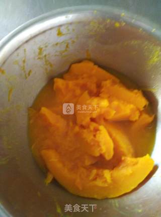 南瓜小油香的做法步骤：1