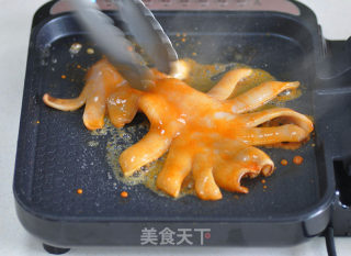 宵夜必点之香辣烤鱿鱼的做法步骤：4