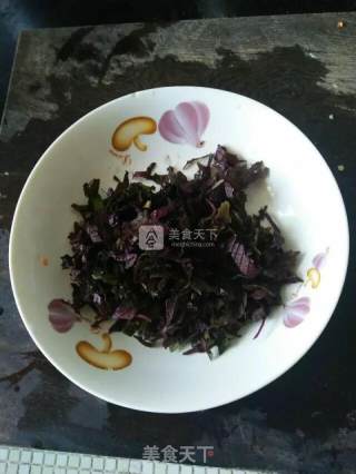 紫苏炒河蚌的做法步骤：3