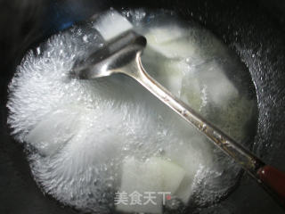 雪菜蚕豆冬瓜汤的做法步骤：3