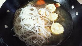 玉米番茄乌鸡汤粗粉的做法步骤：5