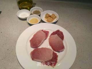开心果姐姐玉米肽粉生煎土猪肉的做法步骤：2