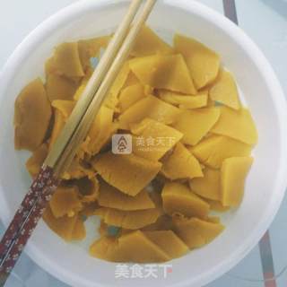 南瓜饼的做法步骤：1