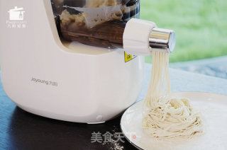 鸡丝凉面—九阳知食的做法步骤：1