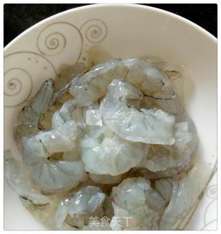 海虾炖胡瓜的做法步骤：1