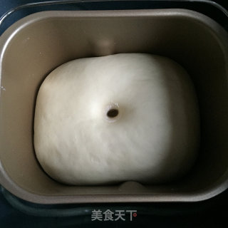 超软香葱芝士面包的做法步骤：2