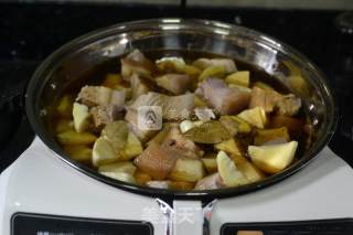 红烧肉烧笋的做法步骤：10