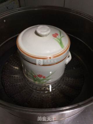 鲍鱼花胶煲排骨的做法步骤：4