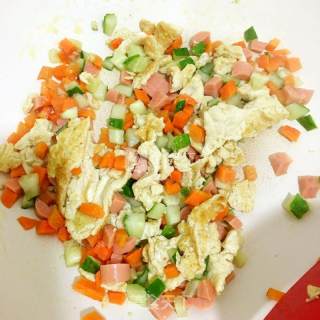 火腿炒蛋饭的做法步骤：5