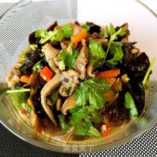 木耳香菇焖鸡杂的做法步骤：13