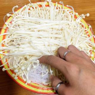 蒜蓉虾仁生蚝蒸粉丝的做法步骤：5