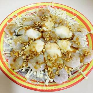 蒜蓉虾仁生蚝蒸粉丝的做法步骤：8