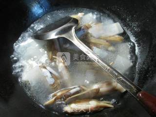 冬瓜蛏子汤的做法步骤：4