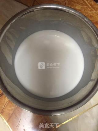 冰皮月饼的做法步骤：1