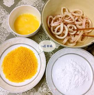 里约奥运会必备的小零食—酥炸鱿鱼圈的做法步骤：3
