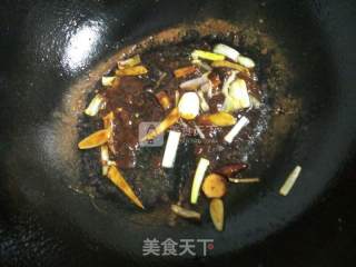 酱烧鲳鱼的做法步骤：2