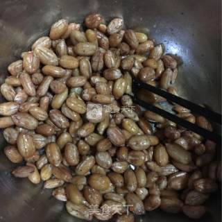 炸锅版盐焗花生米的做法步骤：2