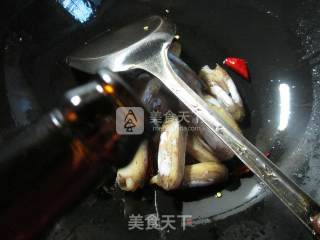 韭菜花炒蛏子的做法步骤：3