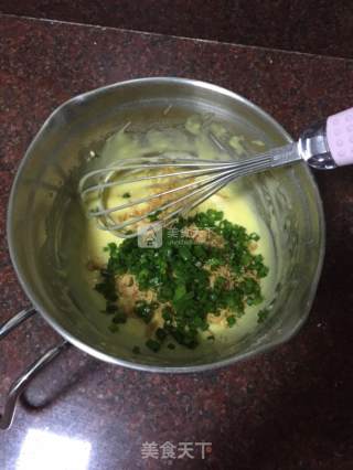 香葱肉松戚风蛋糕的做法步骤：5