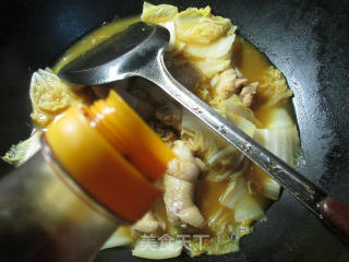 咖喱白菜鸡翅根的做法步骤：6