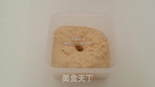 肉馅的华丽新吃法——芝士肉馅面包卷的做法步骤：1