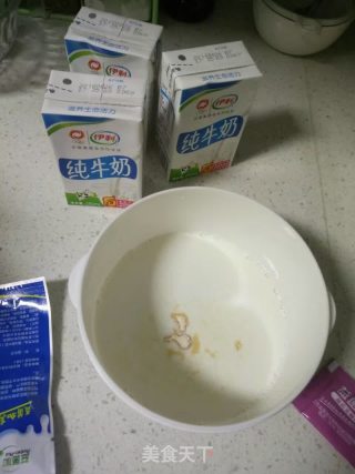 酸奶自制，好吃全家享的做法步骤：1