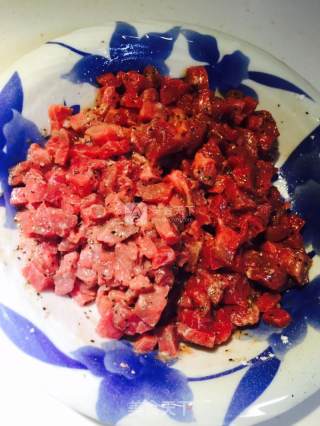 孜然牛肉炒饭的做法步骤：2