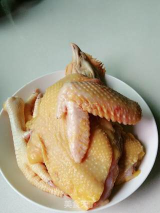 电饭锅焗鸡的做法步骤：1